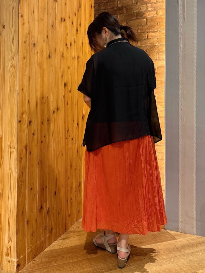 ゆかぴさんの「SHOO･LA･RUE｜◆【洗える/S-LL】色違いで揃えたい テレコリブタンクトップ」を使ったコーディネート