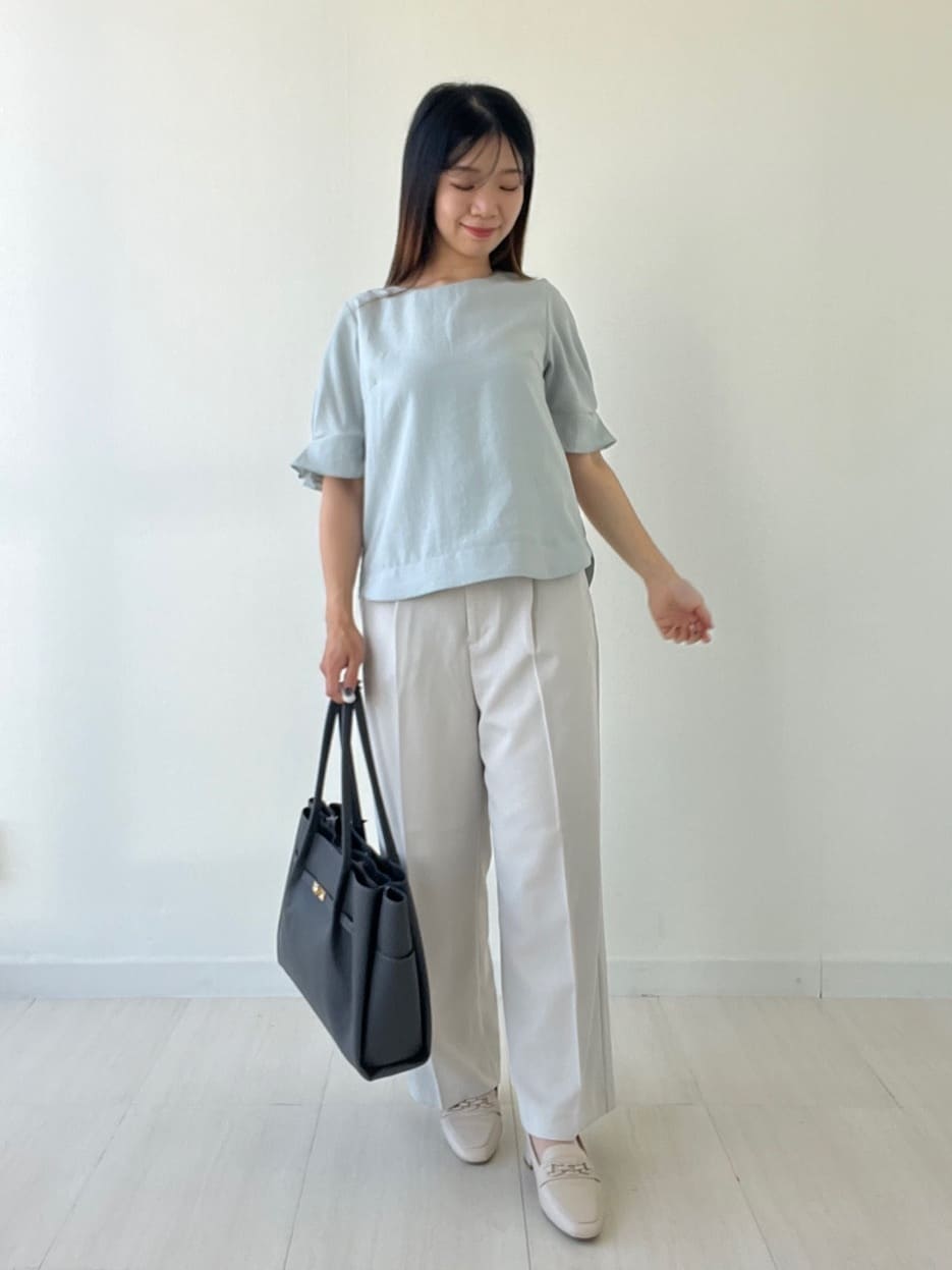 Mori Moriさんの「index｜《8色展開／XS-LLサイズ》タックパフスリーブブラウス【洗濯機洗い可／吸水速乾／防シワ／抗ピル】」を使ったコーディネート