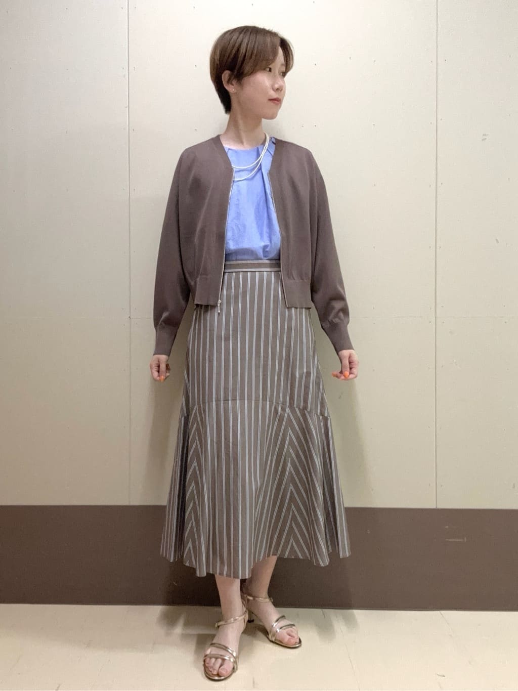 mioさんの「UNTITLED｜◆シャイニーナローサンダル」を使ったコーディネート