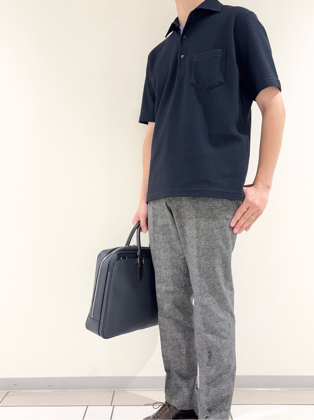 及川さんの「TAKEO KIKUCHI｜【抗菌防臭／9色5サイズ展開】ハニカムメランジ ポロシャツ」を使ったコーディネート