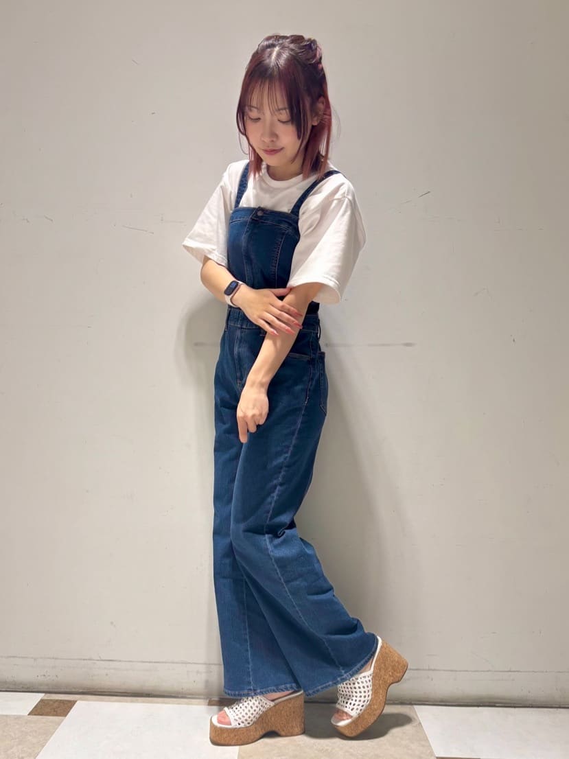 せらら⭐️さんの「ESPERANZA｜マクラメ編みウェッジミュール」を使ったコーディネート