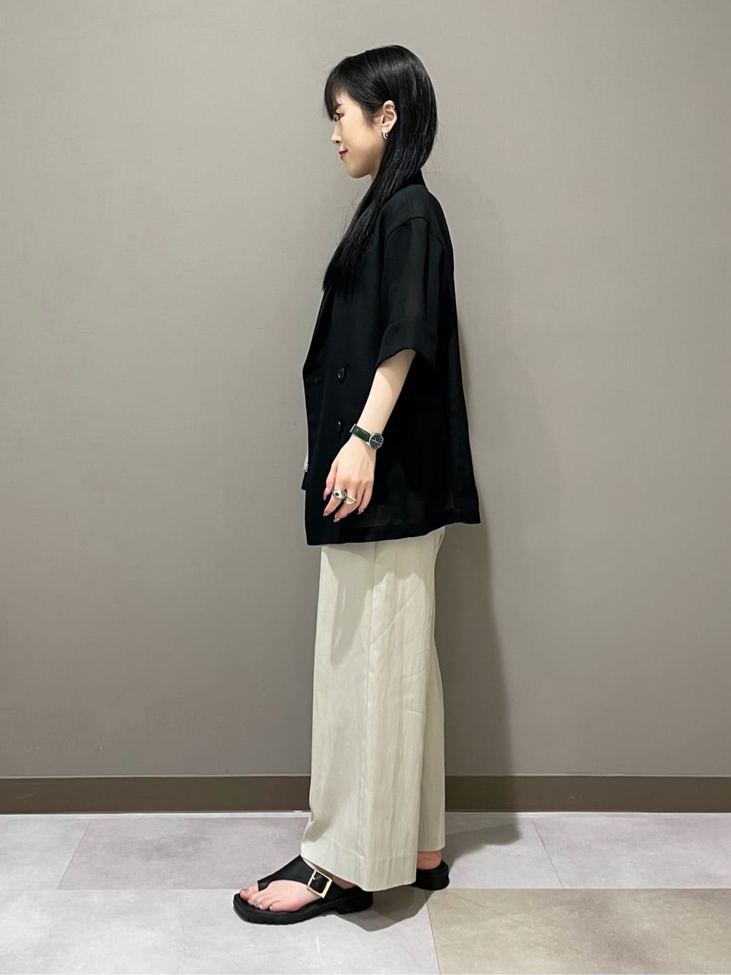 KEIKOさんの「INDIVI｜【洗える／レイヤードにも活躍】ペプラムインナートップス」を使ったコーディネート