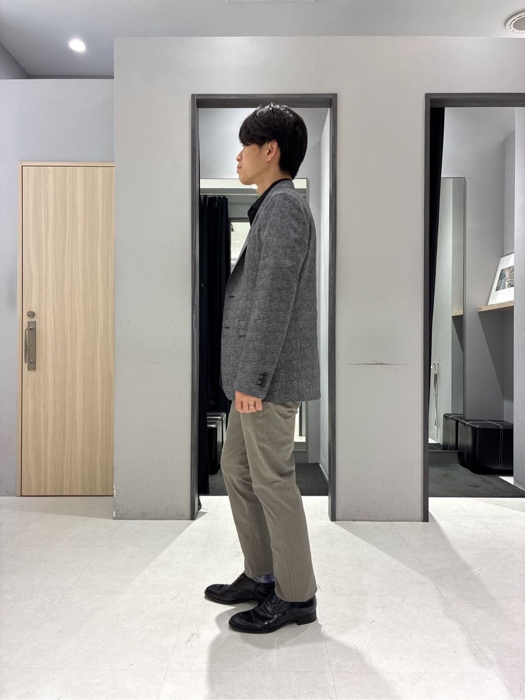 わいずみさんの「TAKEO KIKUCHI｜【抗菌防臭】COOL DOTS（R）ドビープリント ジャケット」を使ったコーディネート
