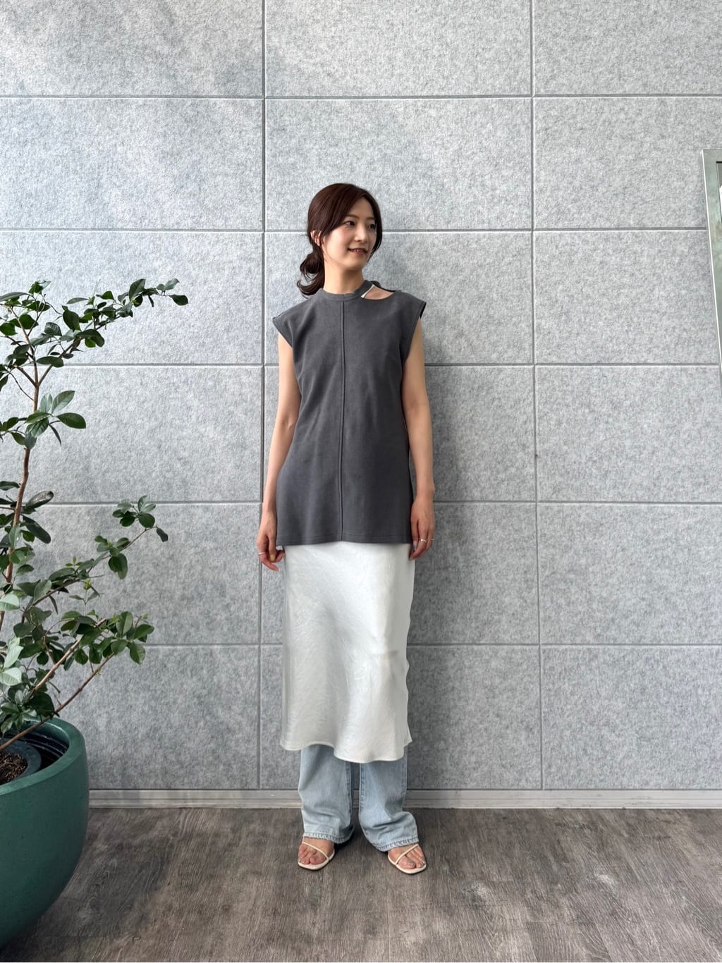 uchi__yamaさんの「CODE A｜【Cup-in】design cut tank」を使ったコーディネート