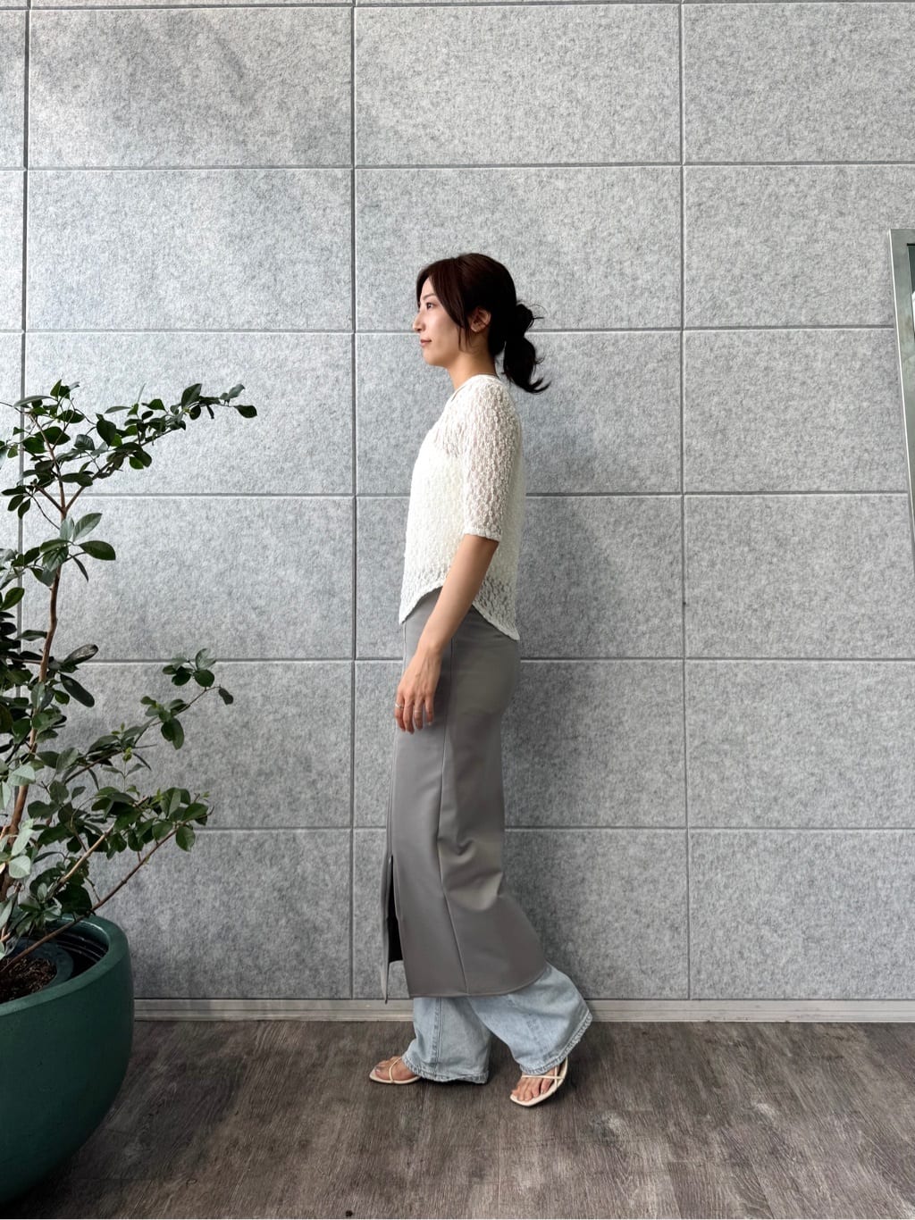 uchi__yamaさんの「CODE A｜lace layered pullover」を使ったコーディネート