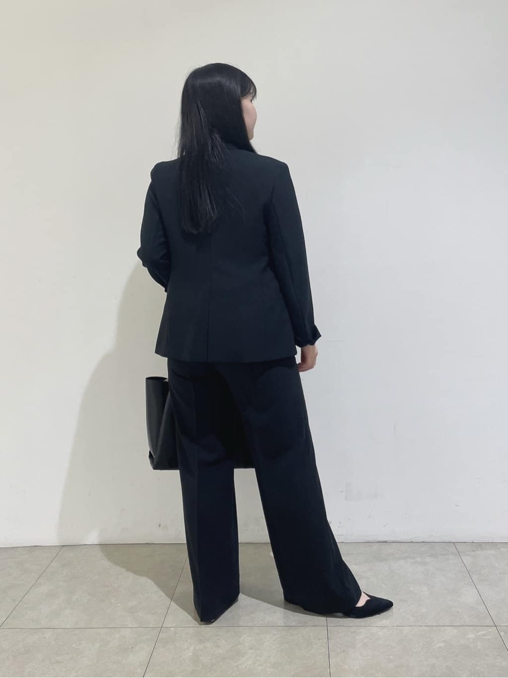 emikaさんの「INDIVI｜【定番スーツ／UVケア／洗える】ウール調テーラードジャケット」を使ったコーディネート