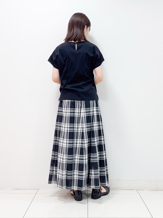 nakajoさんの「Dessin｜」を使ったコーディネート
