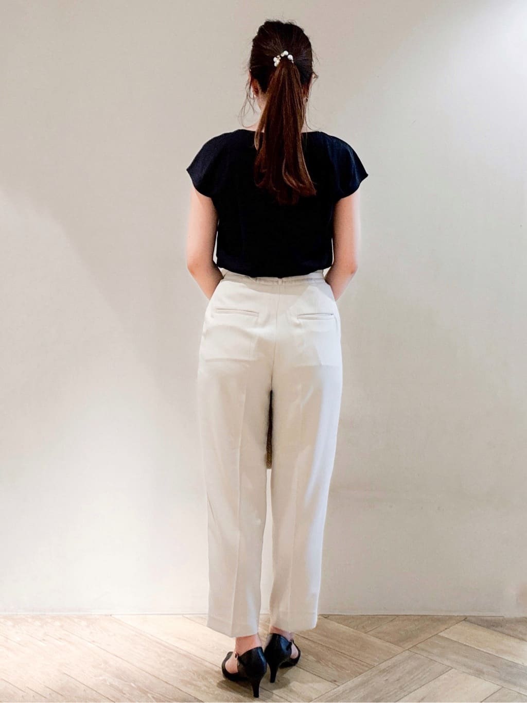 sayaさんの「index｜ストレッチテーパードパンツ【洗濯機洗い可／吸水速乾／防シワ】」を使ったコーディネート