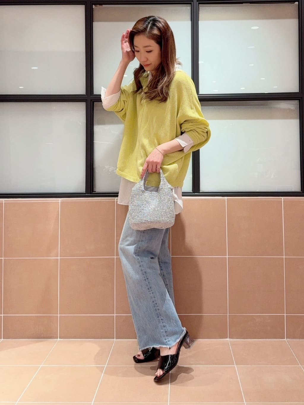 kaoriさんの「ESPERANZA｜スクエアトゥクリアヒールミュール」を使ったコーディネート