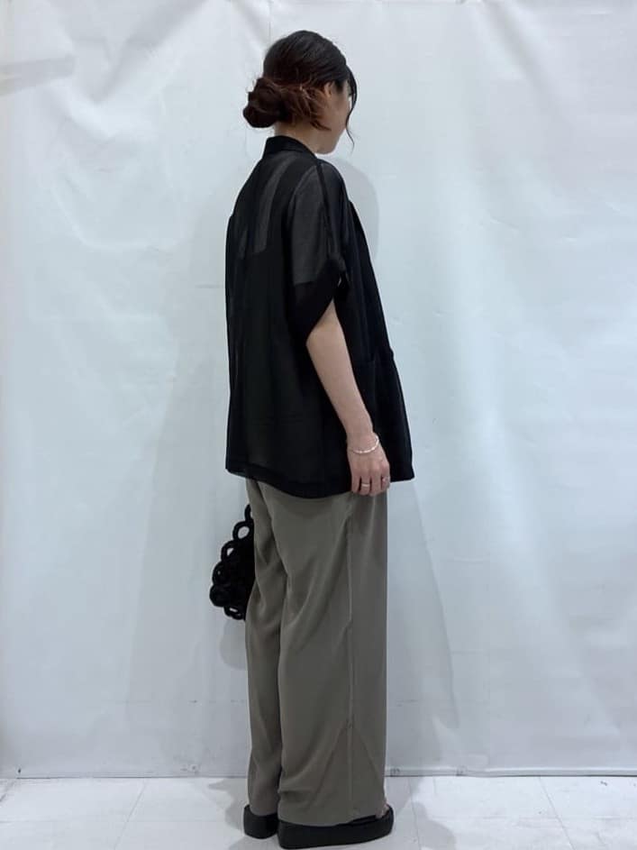 komaさんの「OPAQUE.CLIP｜◆ロゴプリントTシャツ【洗濯機洗い可】」を使ったコーディネート