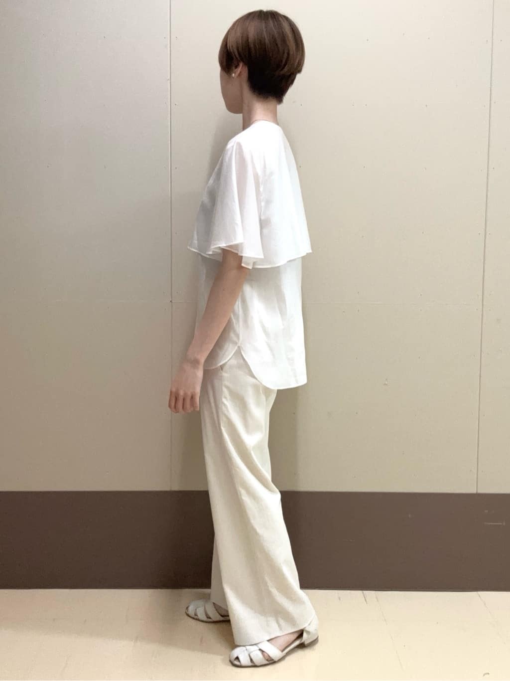 mioさんの「UNTITLED｜【手洗い／58cm正方形】チェーンベルトスカーフ」を使ったコーディネート