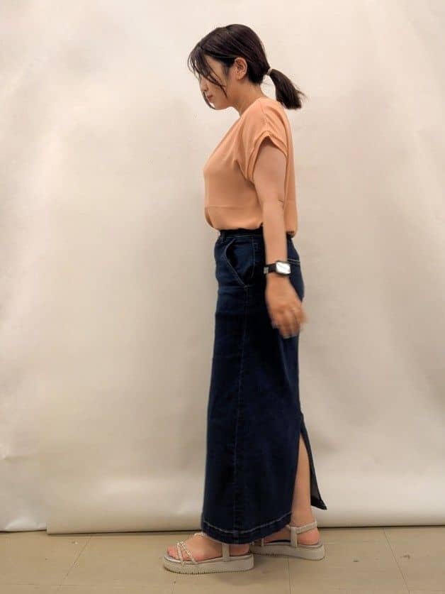 ｍｉｓａｋｉさんの「SHOO･LA･RUE｜◆キラキラループサンダル」を使ったコーディネート