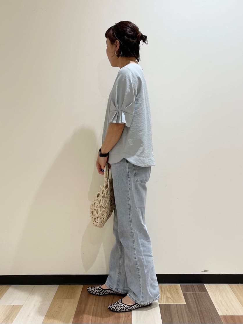 しーさんさんの「OPAQUE.CLIP｜《8色展開／XS-LLサイズ》タックパフスリーブブラウス【洗濯機洗い可／吸水速乾／防シワ／抗ピル】」を使ったコーディネート