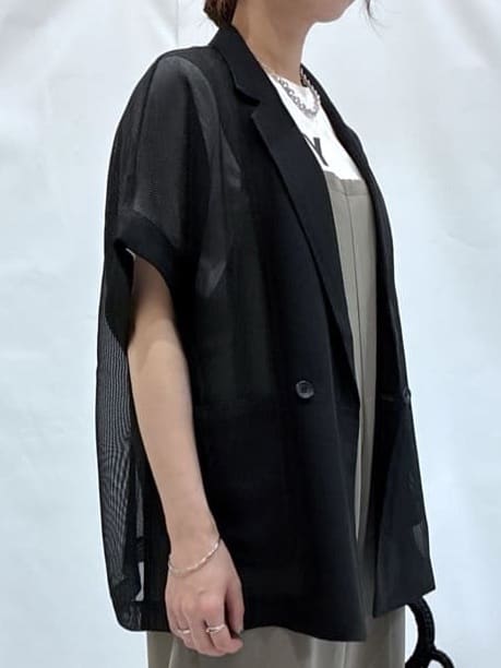 komaさんの「OPAQUE.CLIP｜◆ロゴプリントTシャツ【洗濯機洗い可】」を使ったコーディネート