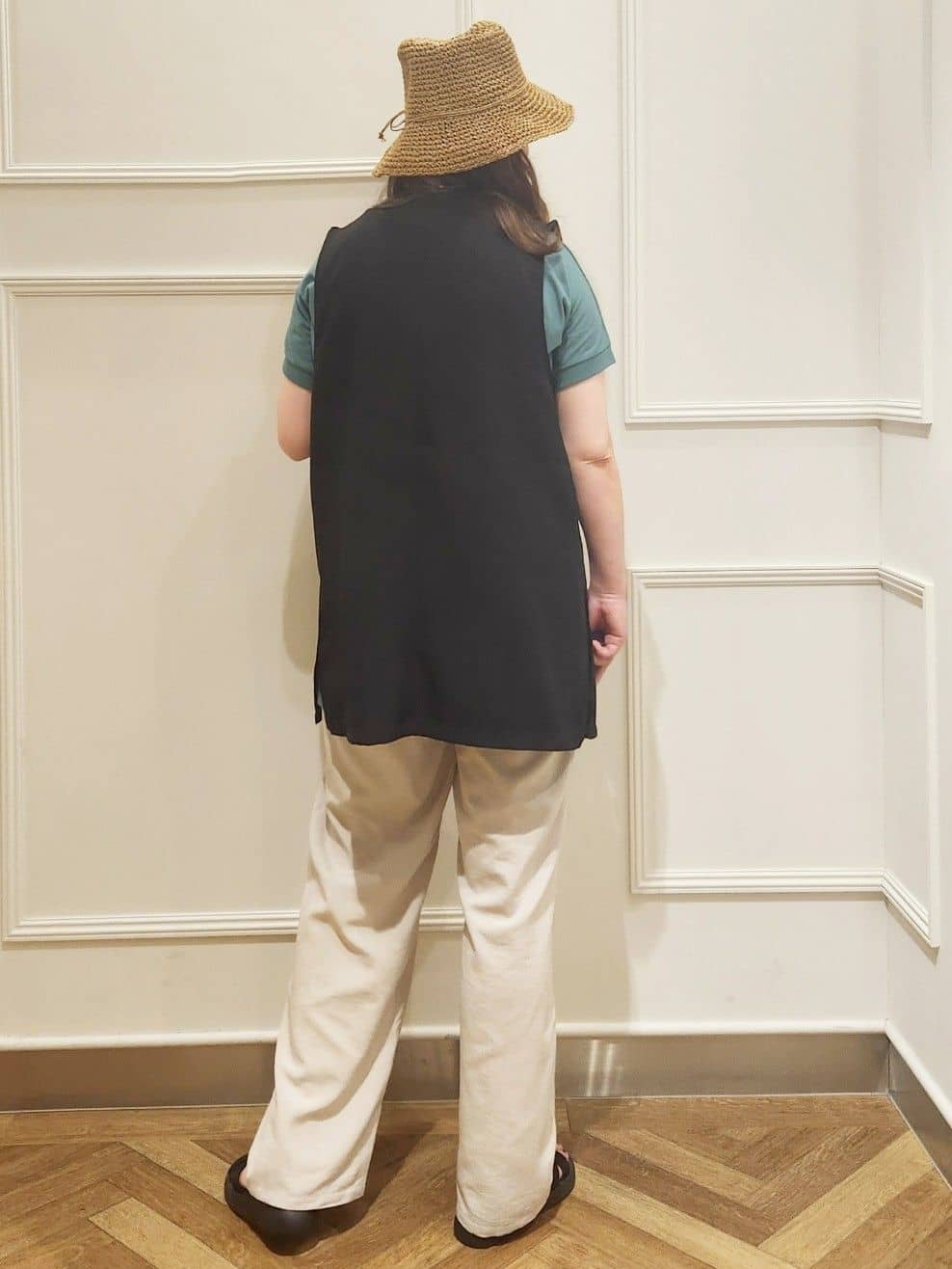 Pさんの「SHOO･LA･RUE｜◆【洗える/S-LL/ひんやり/UV】汗をかいても気になりにくい スリットトップス」を使ったコーディネート