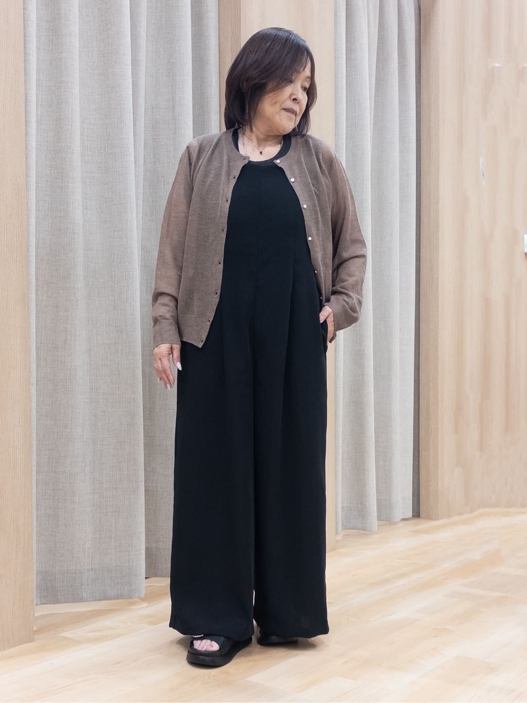 ゆみさんの「grove｜【雑誌掲載】洗えるシアーカーディガン」を使ったコーディネート