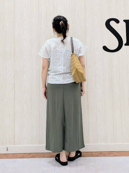 さくみぃさんの「SHOO･LA･RUE｜◆ペーパーショルダーバッグ」を使ったコーディネート