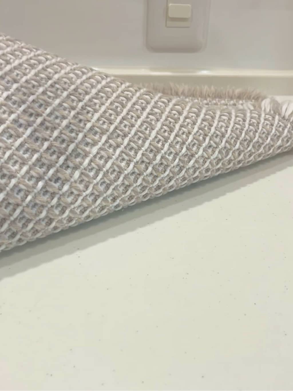 えびさんの「212 KITCHEN STORE｜ふわさら吸水水切りマットＭ 42&times;52cm GY」を使ったコーディネート