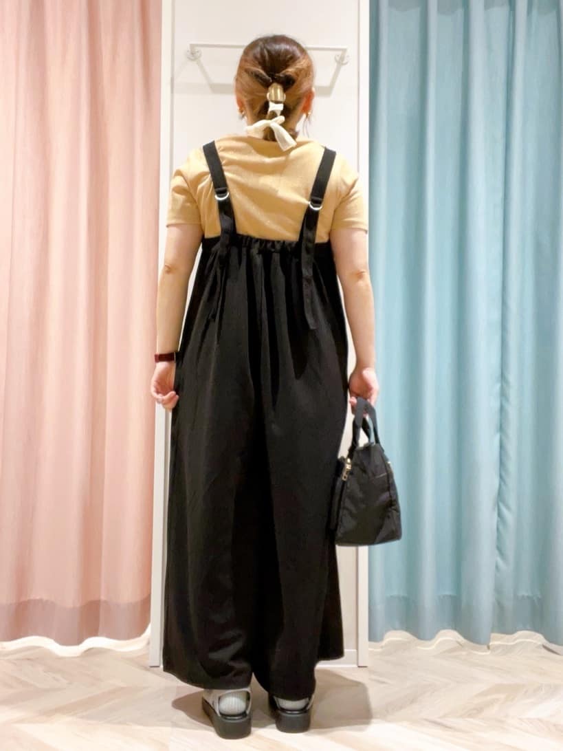 kitaさんの「SHOO･LA･RUE｜【S-LL】大人のラメ感 テレコ半袖トップス」を使ったコーディネート