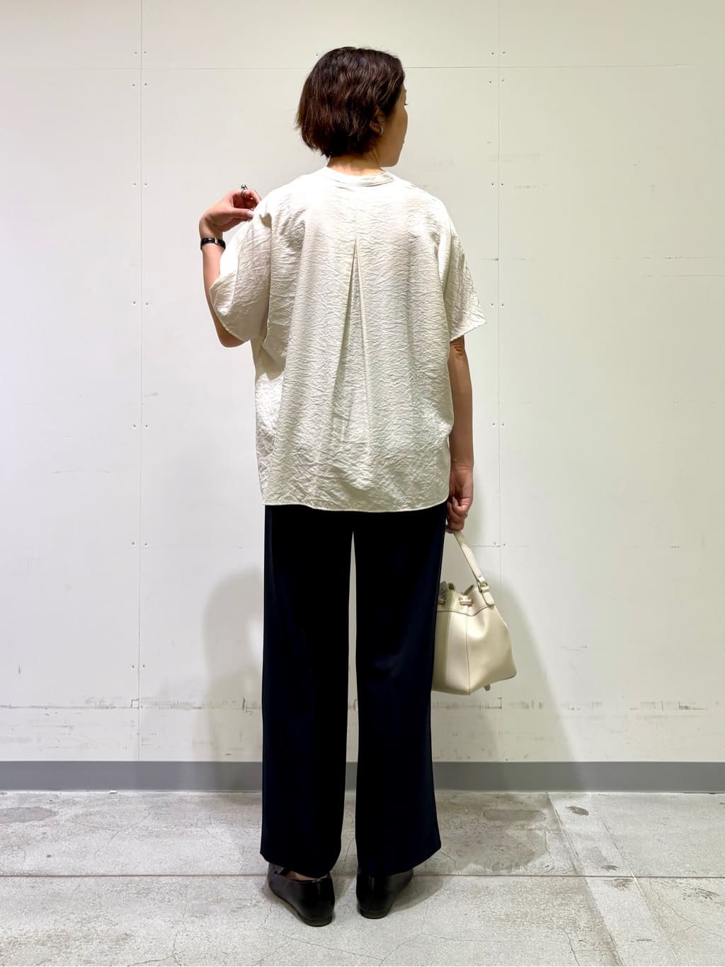yuriさんの「INDIVI｜【洗える／UVケア／SETUP可能】ウール調ワイドパンツ」を使ったコーディネート