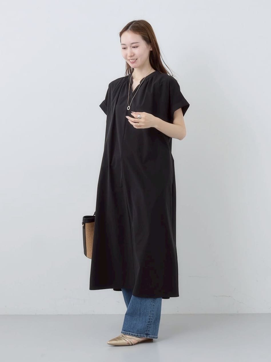 mitsukiさんの「INDIVI｜【褒められデニム】ワイドストレート デニムパンツ」を使ったコーディネート