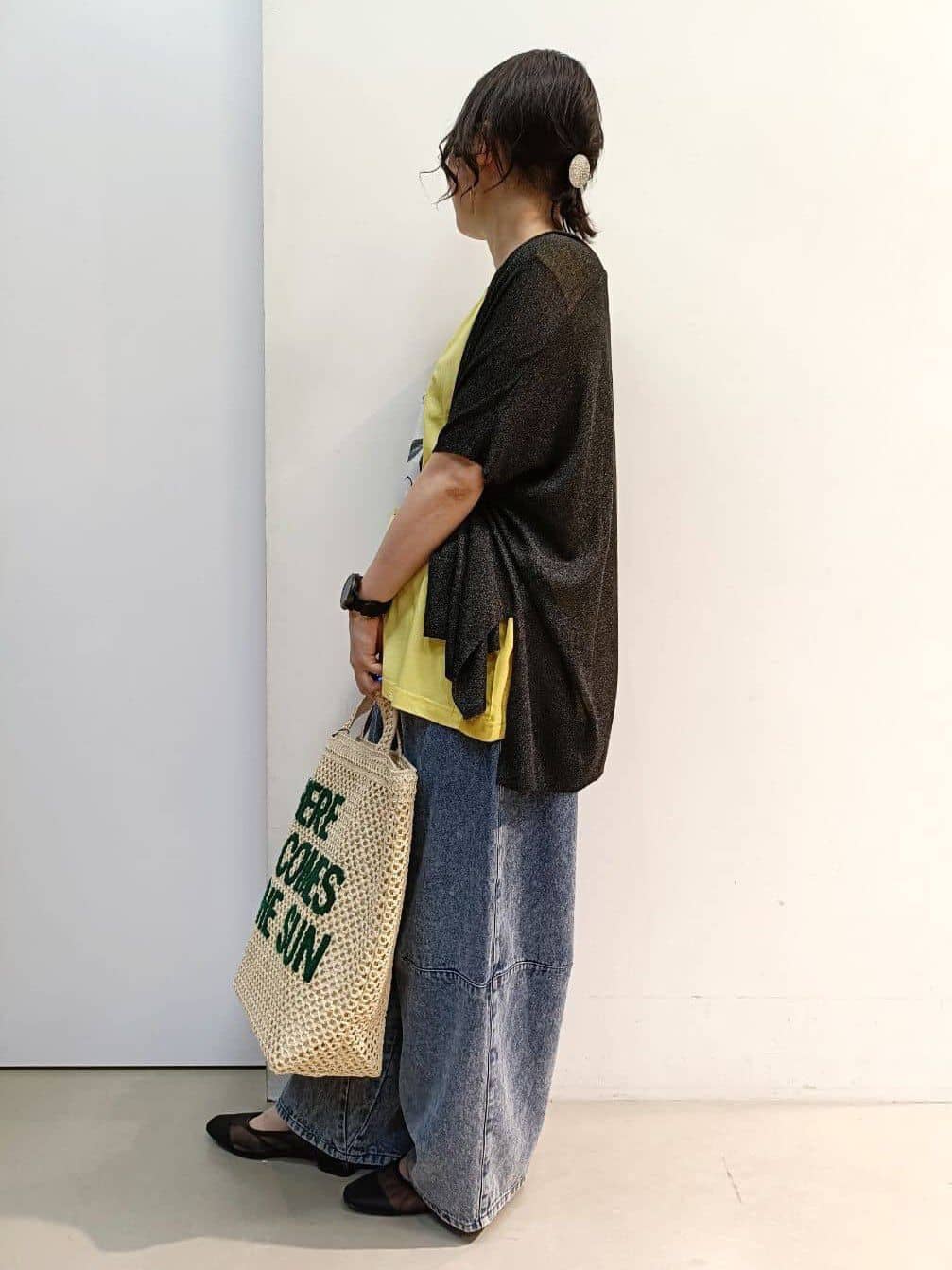 あんさんの「THE SHOP TK｜異素材切替フォトプリントTシャツ【洗える】」を使ったコーディネート