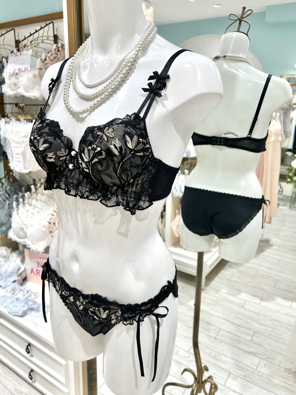 ichiさんの「Risa Magli｜リアナ ブラジャー　（E-F）　＜サイドシェイプ＞」を使ったコーディネート