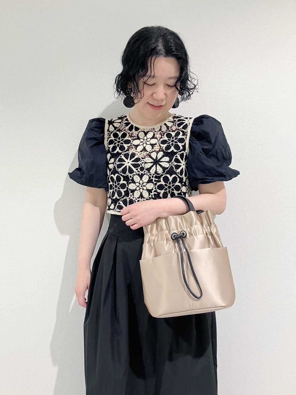 Cさんの「HIROKO HAYASHI｜LUINI SATINE（ルイーニ サティーネ）ショルダーバッグ」を使ったコーディネート
