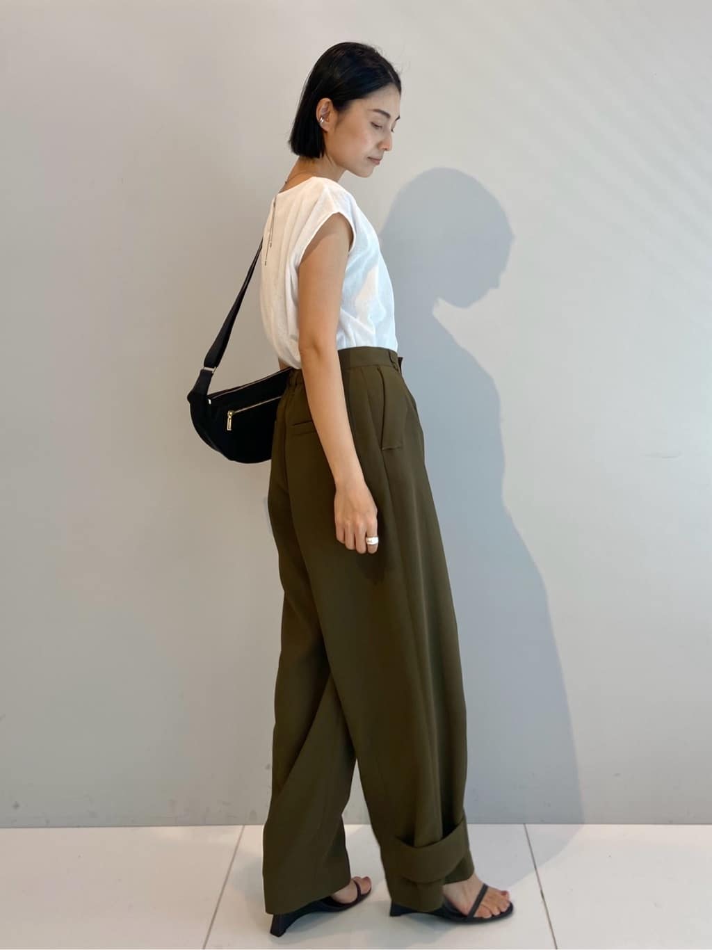 AYAさんの「UNTITLED｜【ジャージ素材】インナードッキングシアーカットソー」を使ったコーディネート
