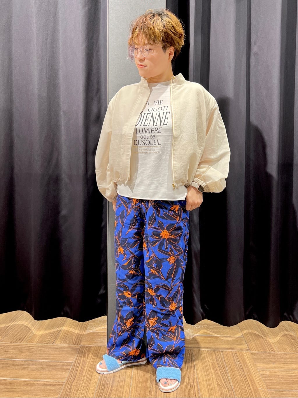 OKMKさんの「THE SHOP TK｜◆シアースタンドカラーブルゾン【洗える】」を使ったコーディネート