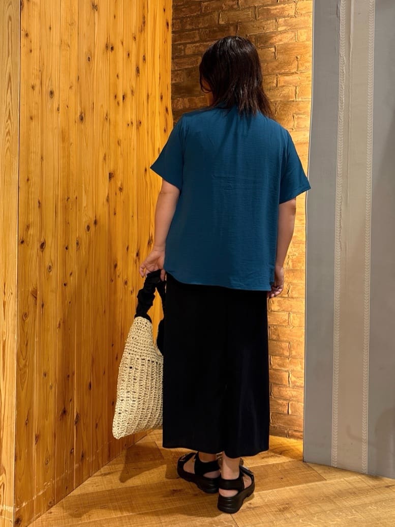 ゆかぴさんの「SHOO･LA･RUE｜◆【S-LL】さらりと大人上品 レース切替半袖ブラウス」を使ったコーディネート