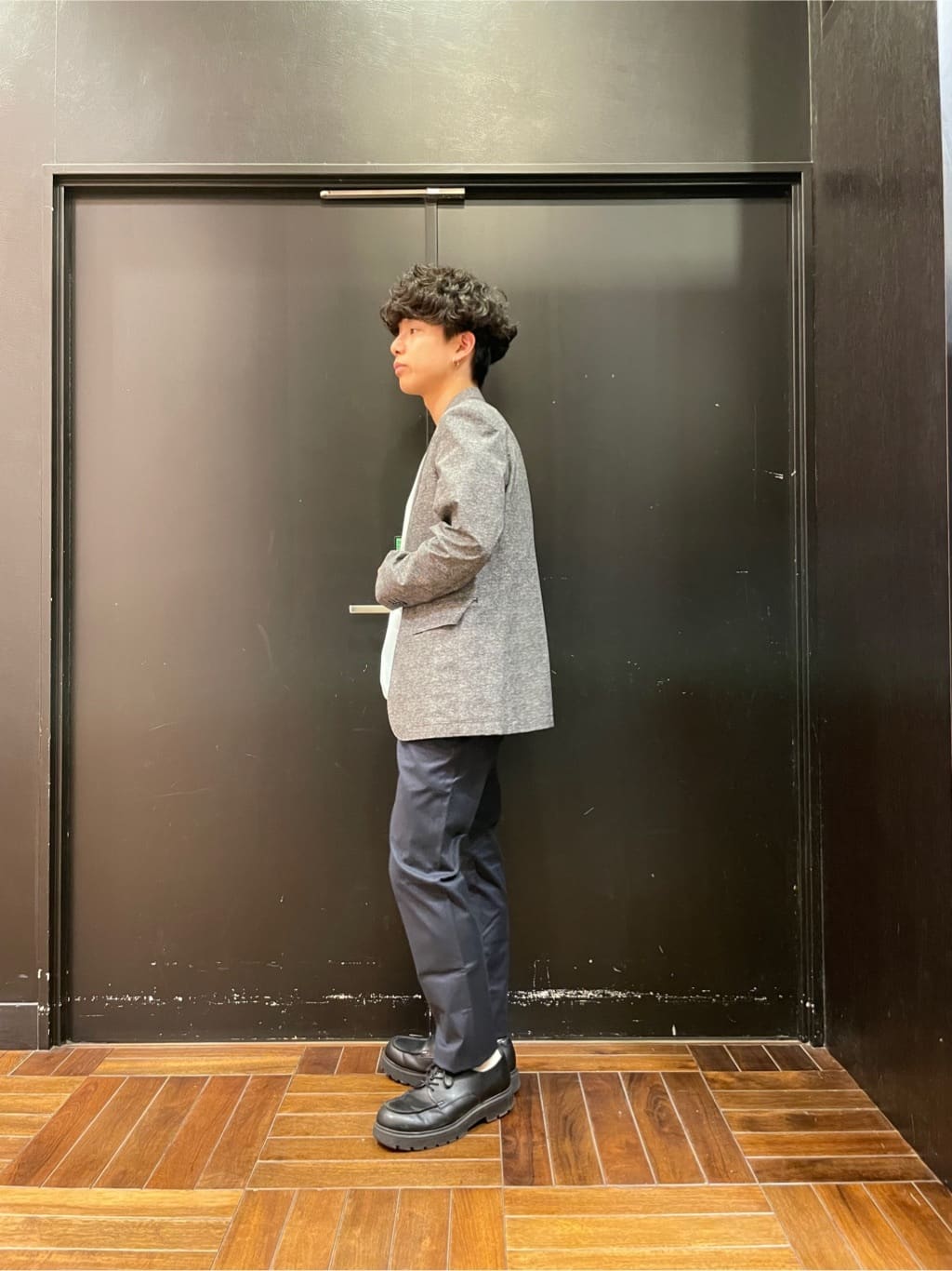 すずきさんの「TAKEO KIKUCHI｜【抗菌防臭】COOL DOTS（R）ドビープリント ジャケット」を使ったコーディネート