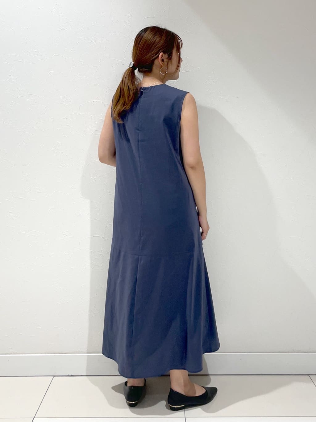 YUUKIさんの「INDIVI｜◆【大人シアーラメ】きれいめニットカーディガン」を使ったコーディネート