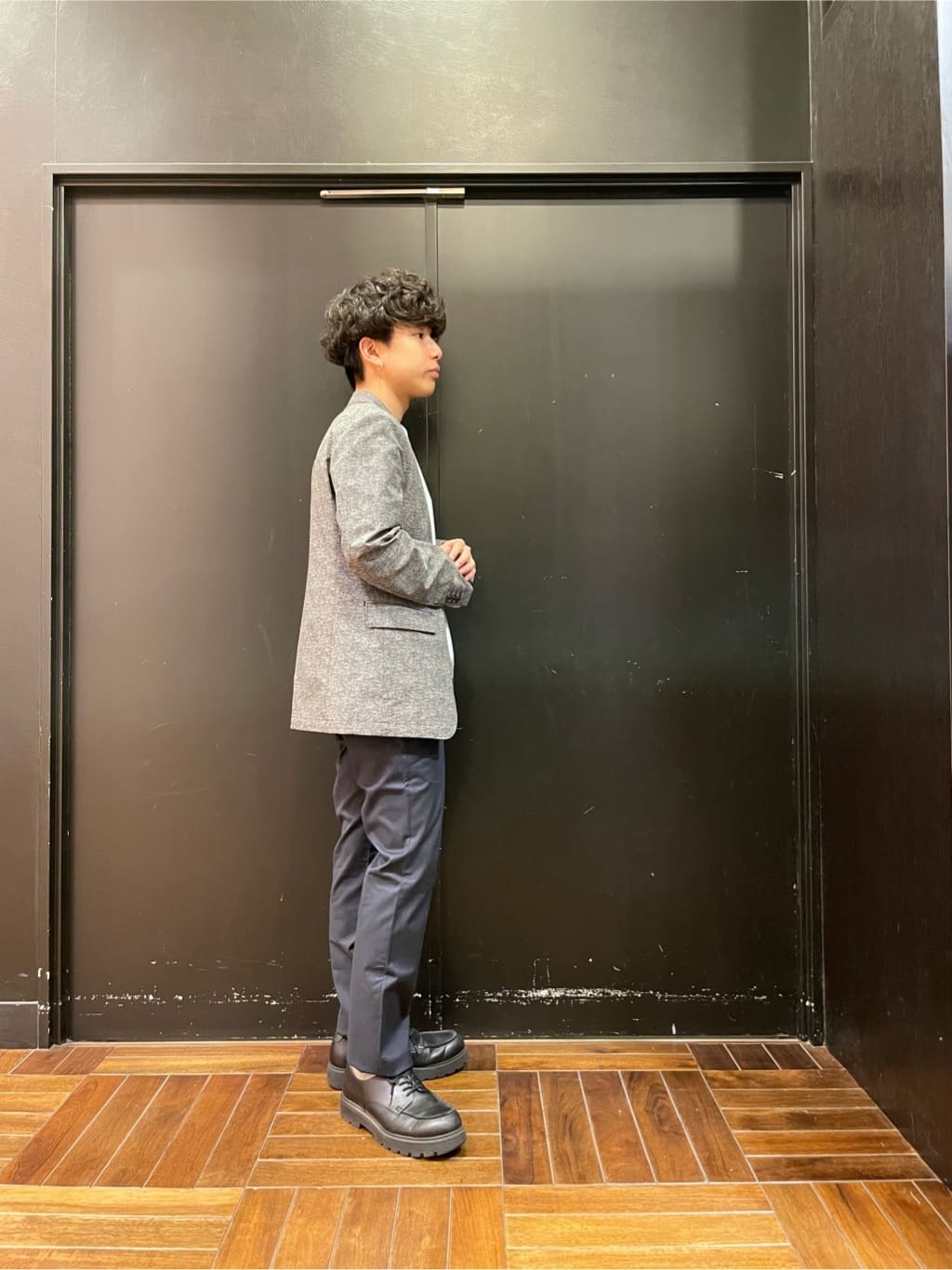 すずきさんの「TAKEO KIKUCHI｜【抗菌防臭】COOL DOTS（R）ドビープリント ジャケット」を使ったコーディネート