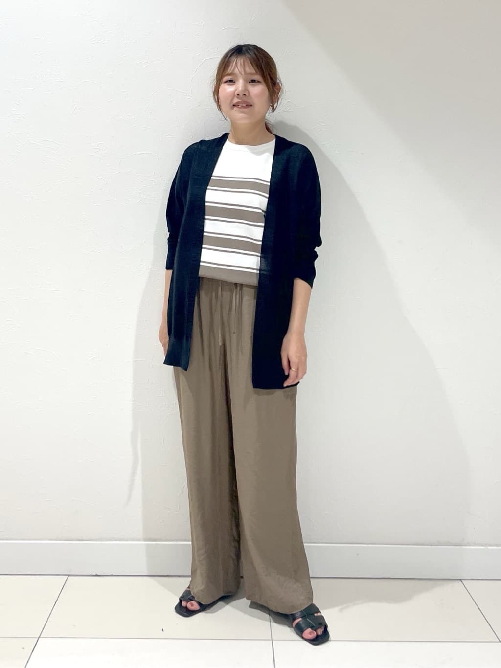 YUUKIさんの「INDIVI｜◆新色登場！【洗える／清涼感】レーヨンストレッチ フレンチスリーブニット」を使ったコーディネート