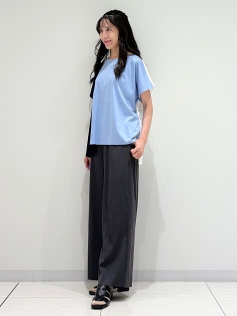 kayoさんの「INDIVI｜【洗える／汗ジミ防止】バイカラー＆アシメヘム Tシャツ」を使ったコーディネート