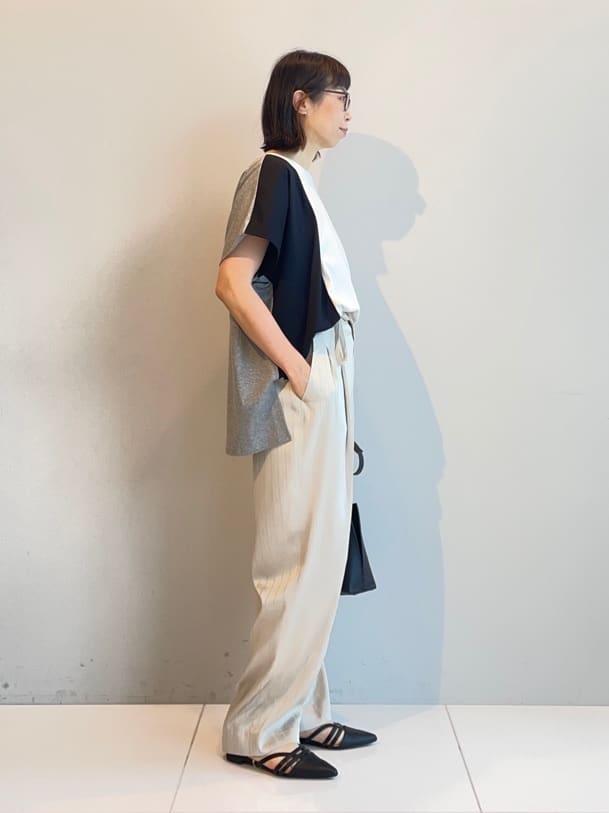 murayamaさんの「INDIVI｜【洗える／汗ジミ防止】バイカラー＆アシメヘム Tシャツ」を使ったコーディネート
