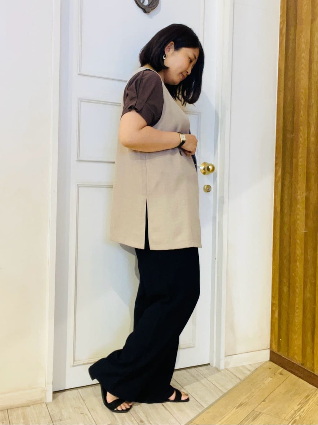 すーさんの「SHOO･LA･RUE｜【S-LL/UV/プチプラ】お袖タックで好印象 デザインTシャツ」を使ったコーディネート