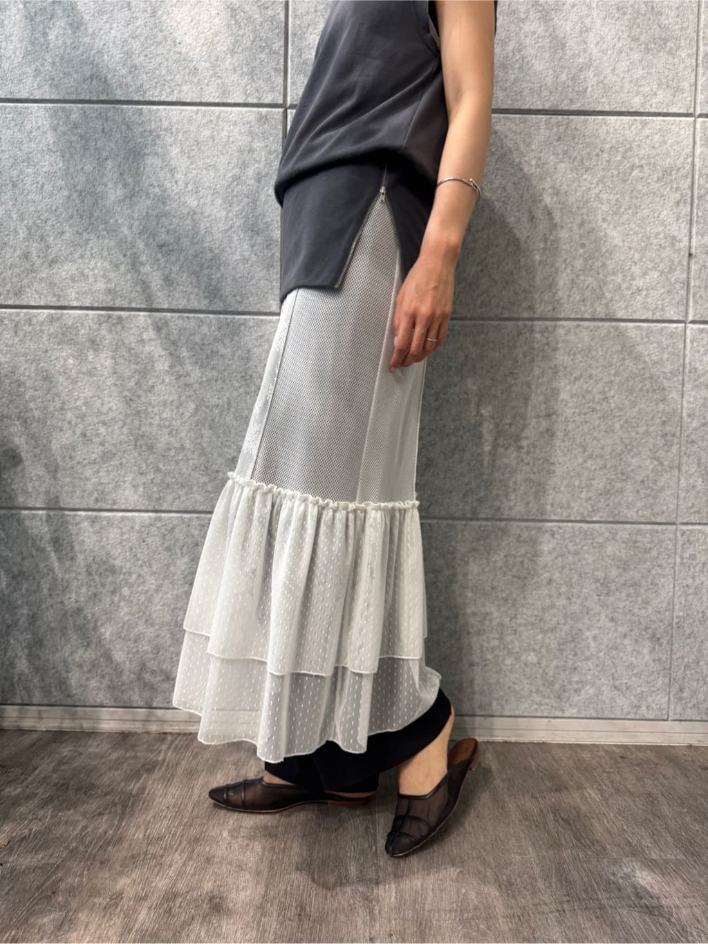 uchi__yamaさんの「CODE A｜off－shoulder sleeveless tops」を使ったコーディネート
