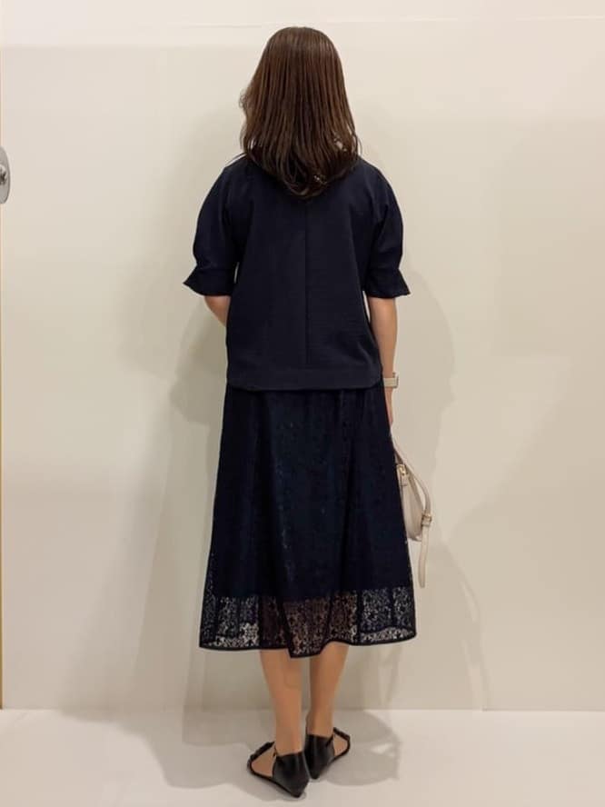 Satoさんの「OPAQUE.CLIP｜《8色展開／XS-LLサイズ》タックパフスリーブブラウス【洗濯機洗い可／吸水速乾／防シワ／抗ピル】」を使ったコーディネート