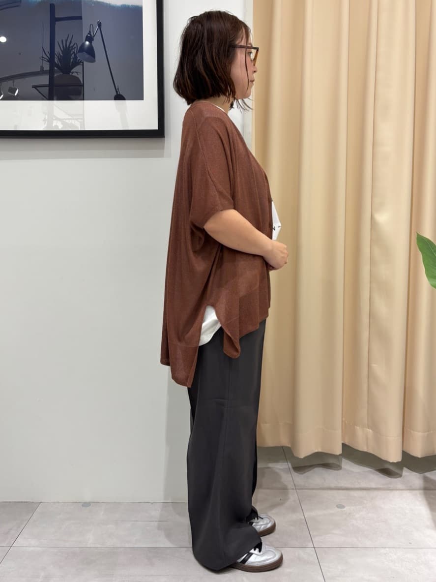 SAKUさんの「THE SHOP TK｜異素材切替フォトプリントTシャツ【洗える】」を使ったコーディネート