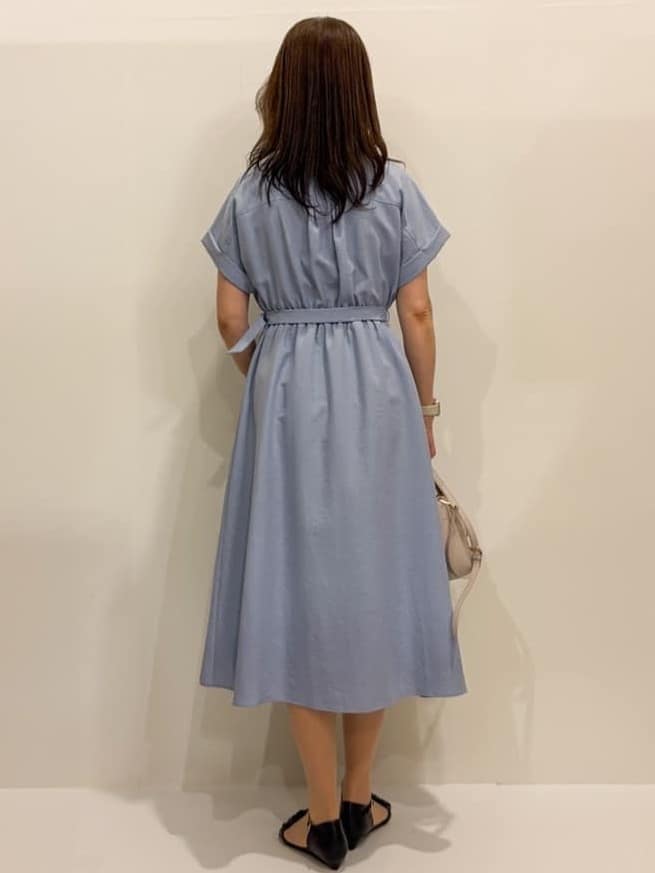 Satoさんの「OPAQUE.CLIP｜《7色展開／XS-LLサイズ》ダブルポケットスキッパーシャツワンピース【吸水速乾／防シワ／イージーア」を使ったコーディネート