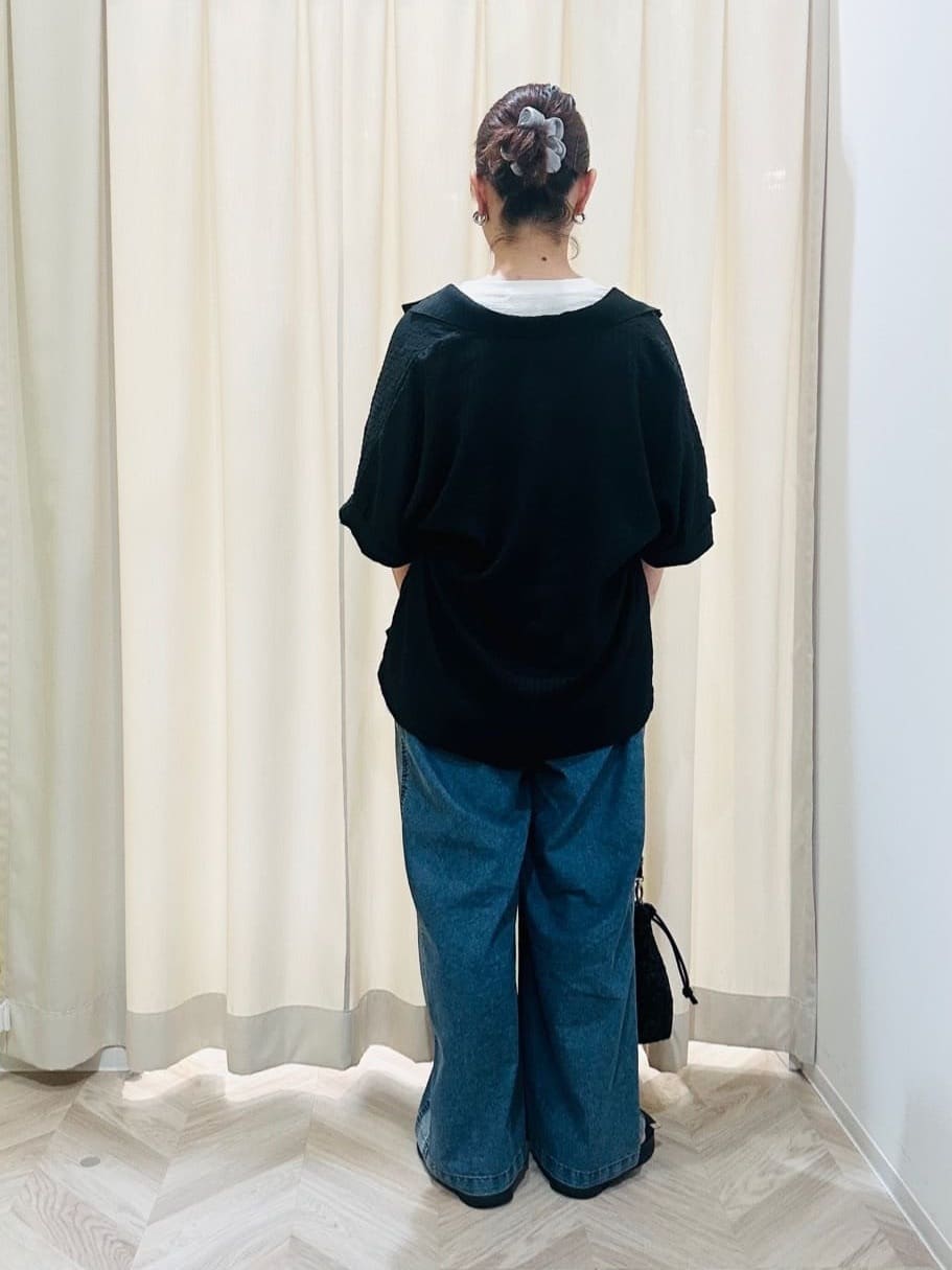 ちはるさんの「SHOO･LA･RUE｜【S-LL】サイドラインがアクセント イージーデニムパンツ」を使ったコーディネート