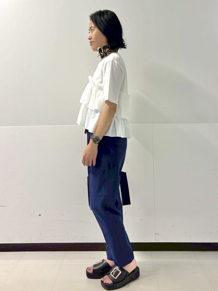 づっきーさんの「OPAQUE.CLIP｜◆ダブルフリルデザイントップス【洗濯機洗い可】」を使ったコーディネート
