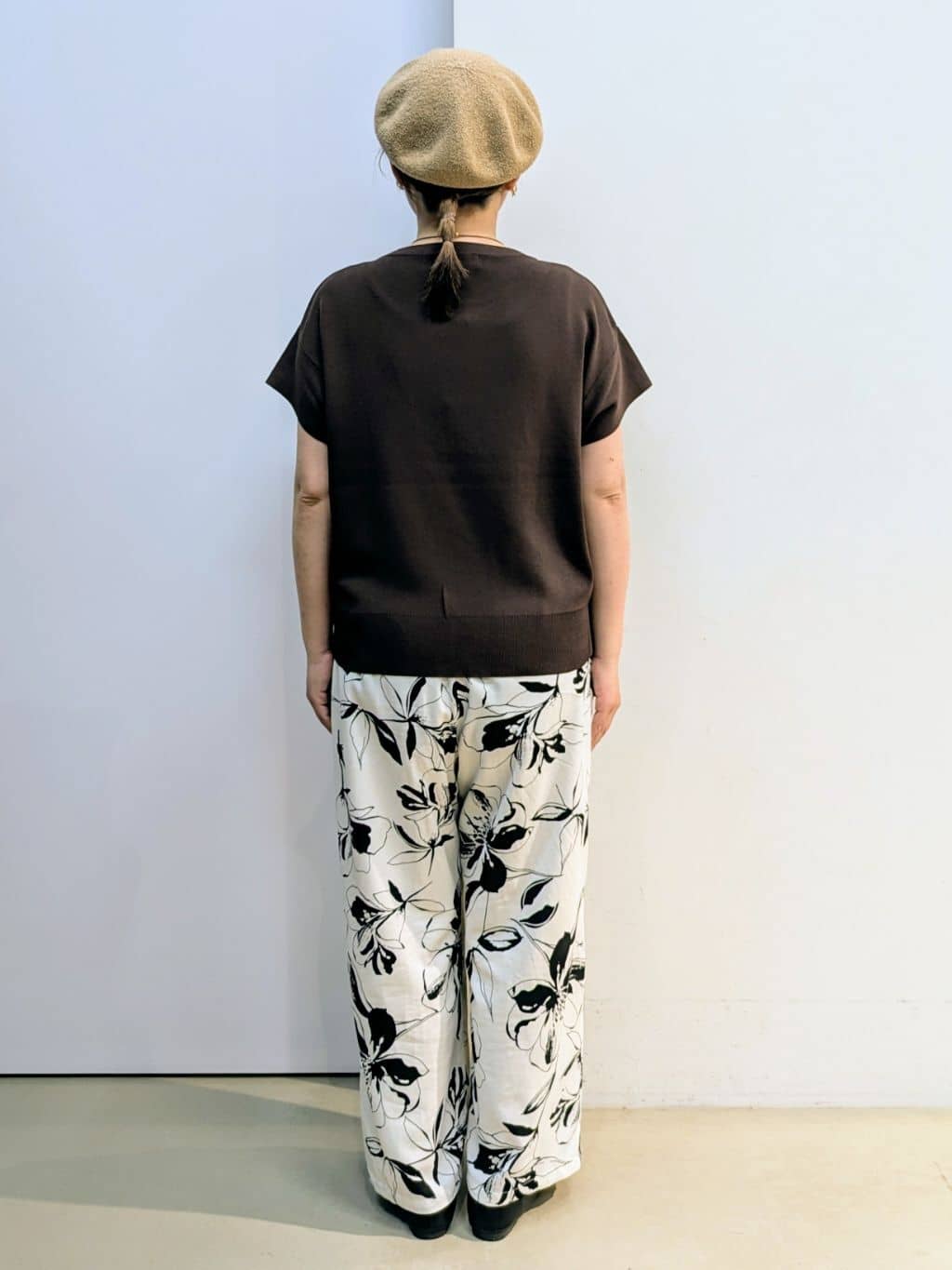kotoさんの「THE SHOP TK｜さらさらフレアスリーブサマーニット【毛玉になりにくい/UV/洗濯機OK】」を使ったコーディネート