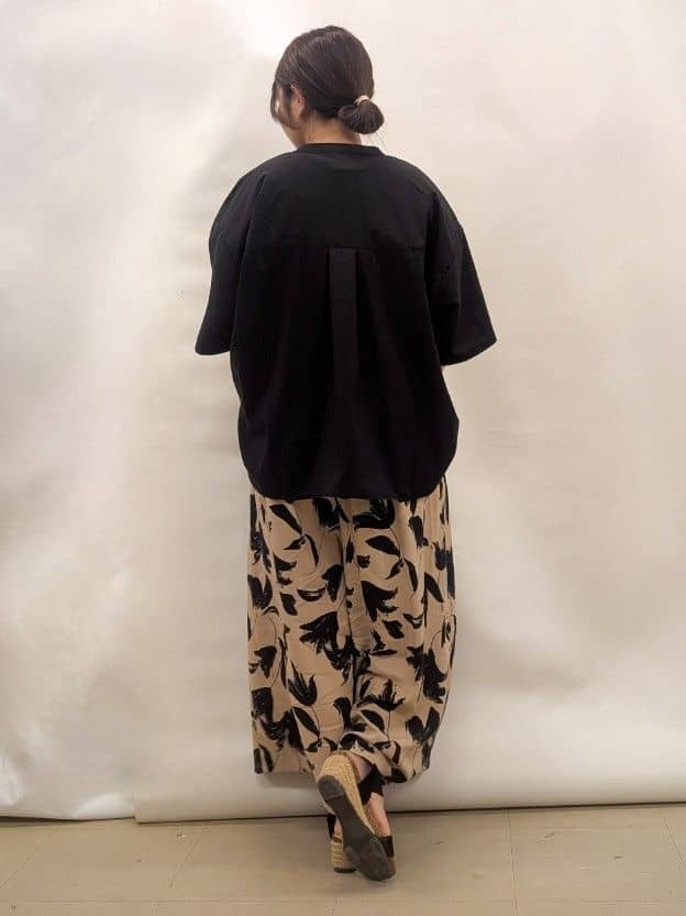 ｍｉｓａｋｉさんの「SHOO･LA･RUE｜◆【洗える/S-LL】色違いで揃えたい テレコリブタンクトップ」を使ったコーディネート