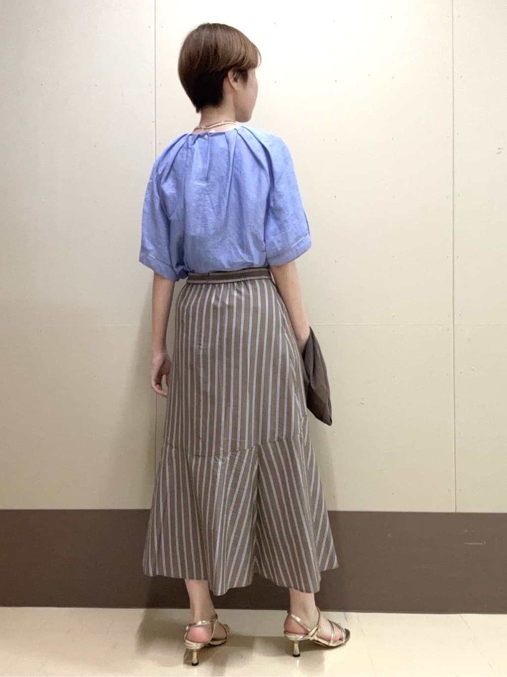 mioさんの「UNTITLED｜◆シャイニーナローサンダル」を使ったコーディネート