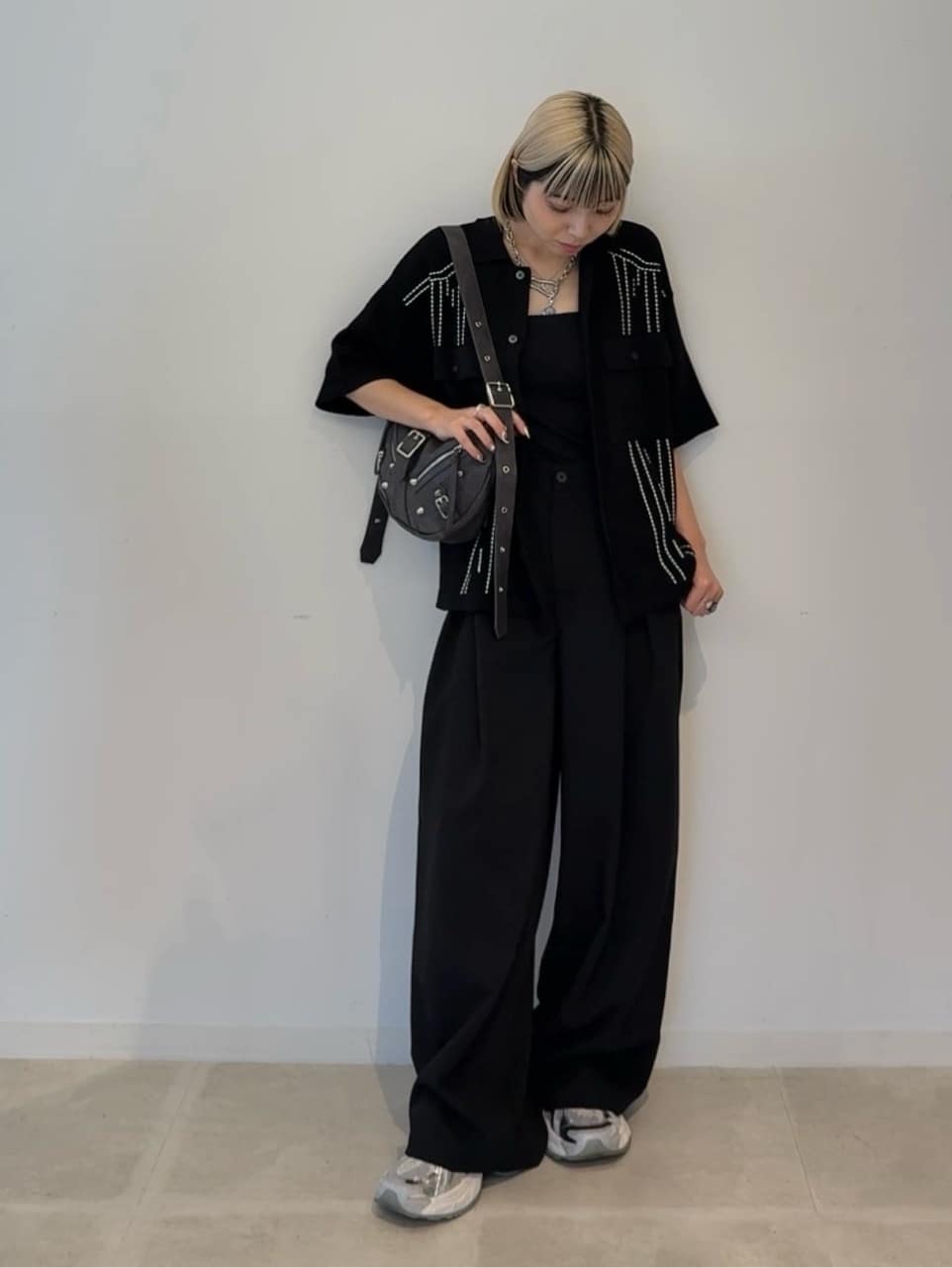 川本葵さんの「tk.TAKEO KIKUCHI｜ウェスタンポロカーディガン」を使ったコーディネート