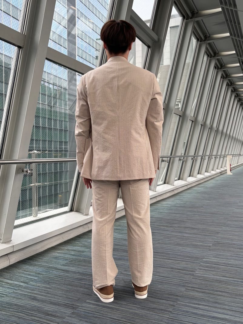 圭哉さんの「TAKEO KIKUCHI｜【抗菌防臭／5サイズ展開】ハイゲージポンチ Tシャツ」を使ったコーディネート
