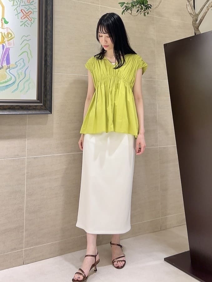 sechiさんの「UNTITLED｜【後ろウエストゴム/ストレッチ性/オンオフ】ジャージナロースカート」を使ったコーディネート
